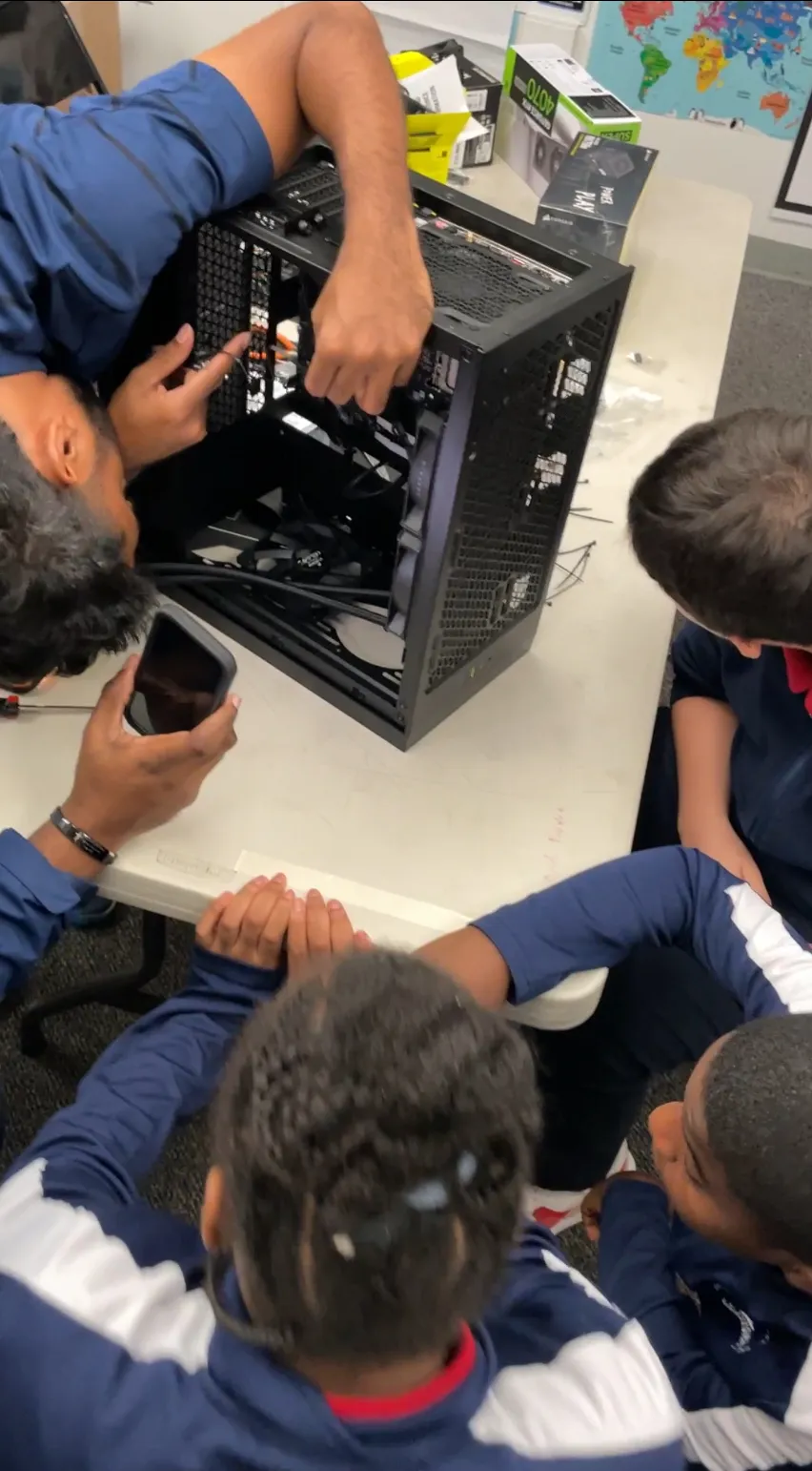 An HU-MS² scholar building a gaming computer